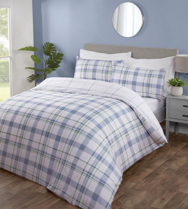 St Albans & Harpenden Review: Serenity Cooling Duvet Cover and Pillowcase Set (The Range)